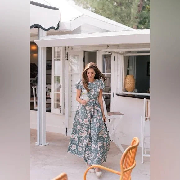 Gal Meets Glam Shannon Dress in Jade / Ivory - Picture 4 of 16